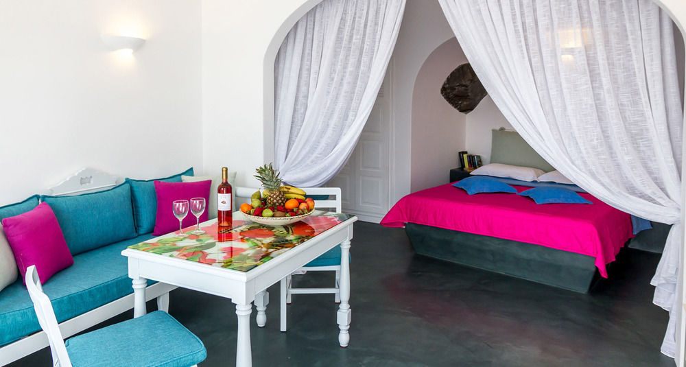 Thirea Suites Oia  Exterior photo